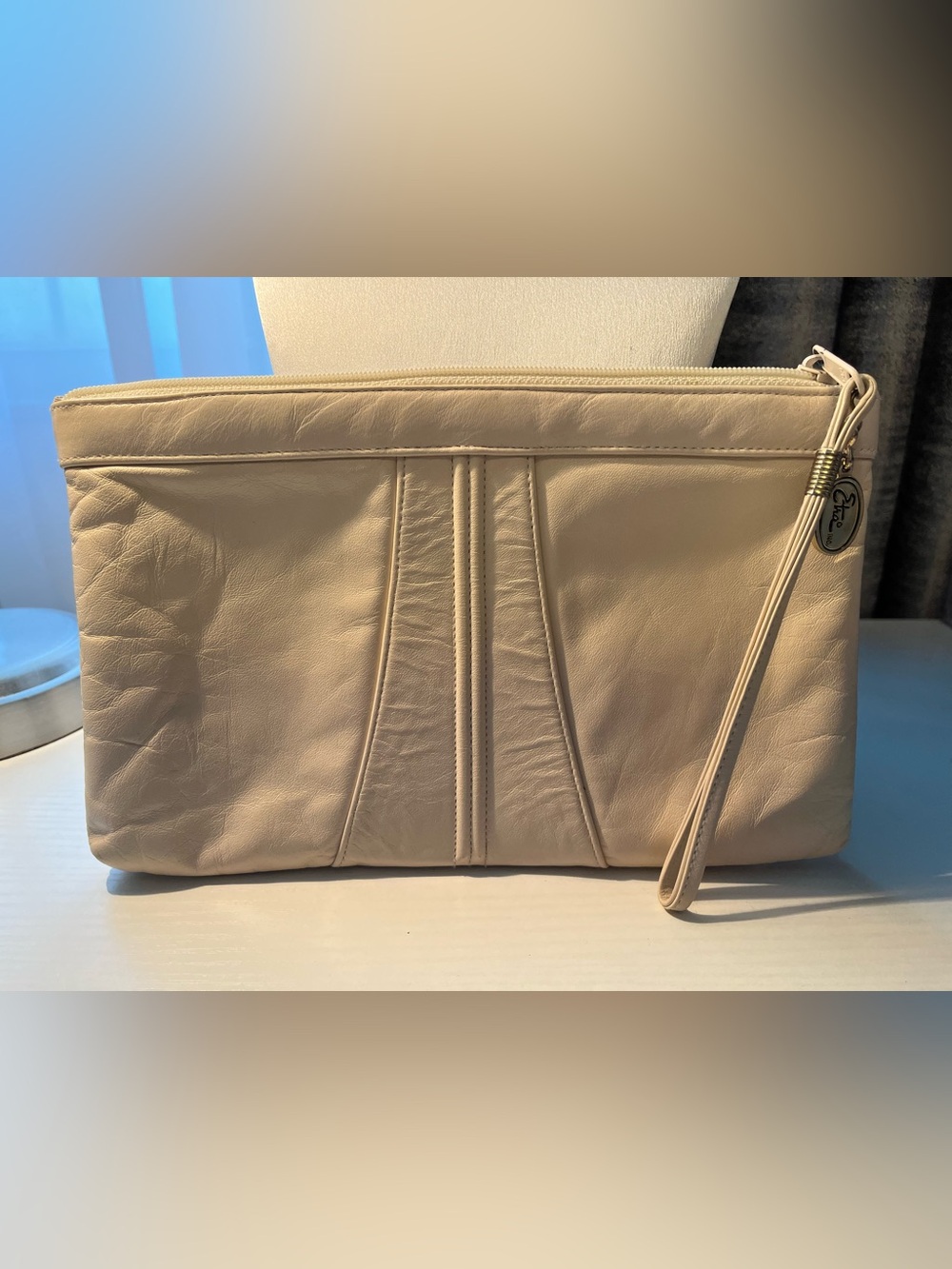 Vintage Etra Inc Cream Off White Genuine Leather Wristlet Pouch Clutch Bag